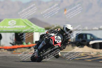 media/Oct-30-2025-Racers Edge (Thu) [[dabbdaf680]]/2-A Group/Session 2 (Turn 16)/